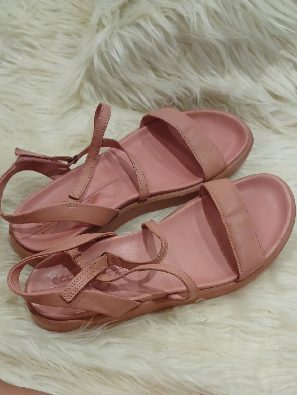 Ecco Women’s Rose Pink Leather Ankle-Strap Sandals